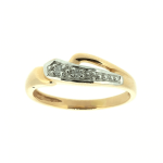 Goldring mit Diamanten