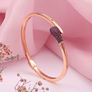 ������� ������ 585 ������� � ���������