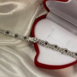  . Swarovski®  